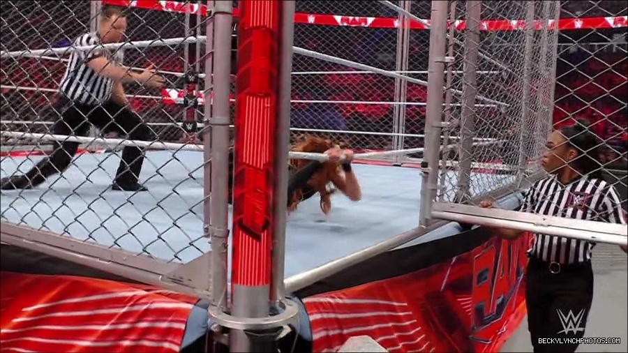 WWE_Monday_Night_RAW_2023_02_06_720p_HDTV_x264-Star_mp4_007526066.jpg