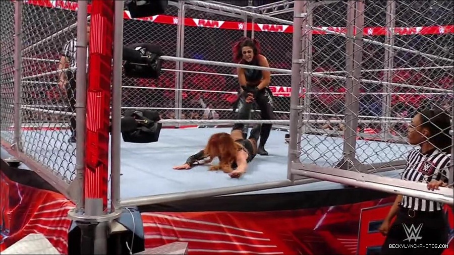 WWE_Monday_Night_RAW_2023_02_06_720p_HDTV_x264-Star_mp4_007534066.jpg