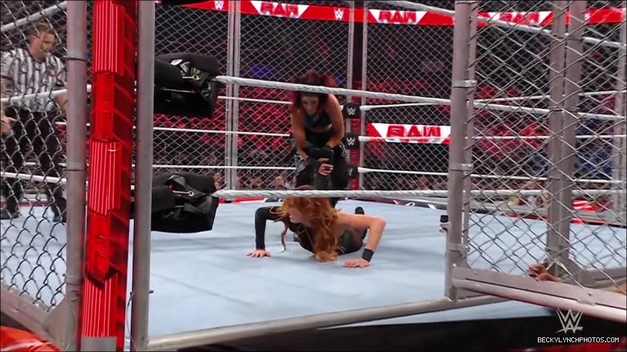 WWE_Monday_Night_RAW_2023_02_06_720p_HDTV_x264-Star_mp4_007535266.jpg