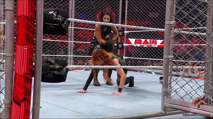 WWE_Monday_Night_RAW_2023_02_06_720p_HDTV_x264-Star_mp4_007536066.jpg