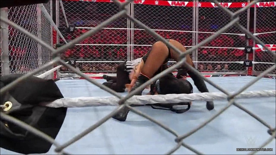 WWE_Monday_Night_RAW_2023_02_06_720p_HDTV_x264-Star_mp4_007542066.jpg
