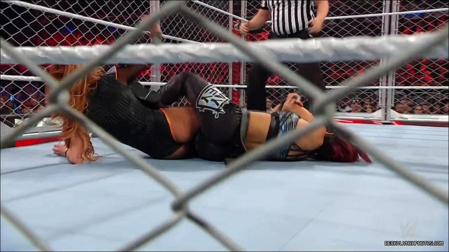 WWE_Monday_Night_RAW_2023_02_06_720p_HDTV_x264-Star_mp4_007544866.jpg