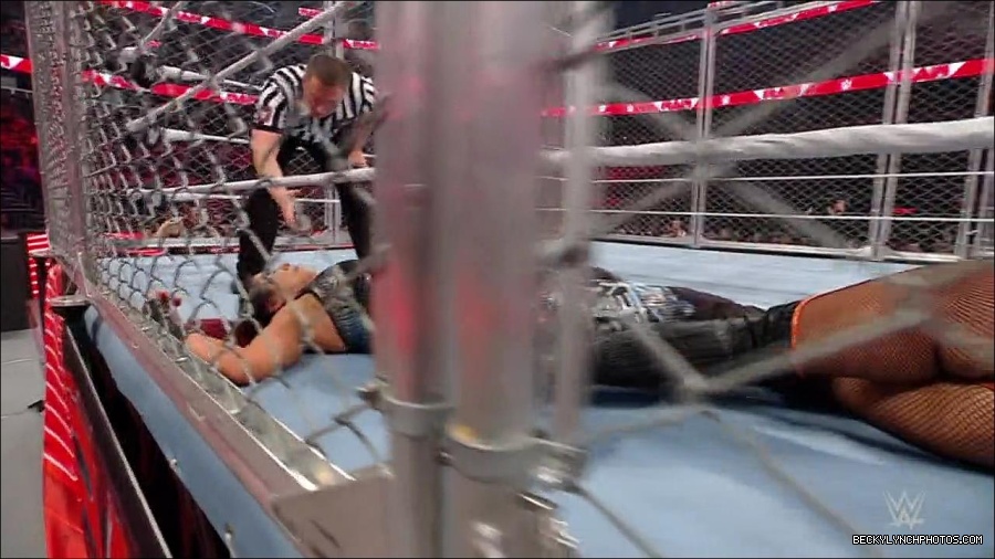 WWE_Monday_Night_RAW_2023_02_06_720p_HDTV_x264-Star_mp4_007568866.jpg