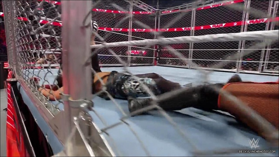 WWE_Monday_Night_RAW_2023_02_06_720p_HDTV_x264-Star_mp4_007569266.jpg