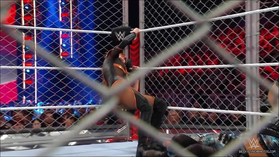 WWE_Monday_Night_RAW_2023_02_06_720p_HDTV_x264-Star_mp4_007574066.jpg