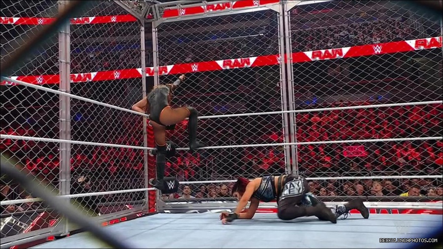 WWE_Monday_Night_RAW_2023_02_06_720p_HDTV_x264-Star_mp4_007582066.jpg