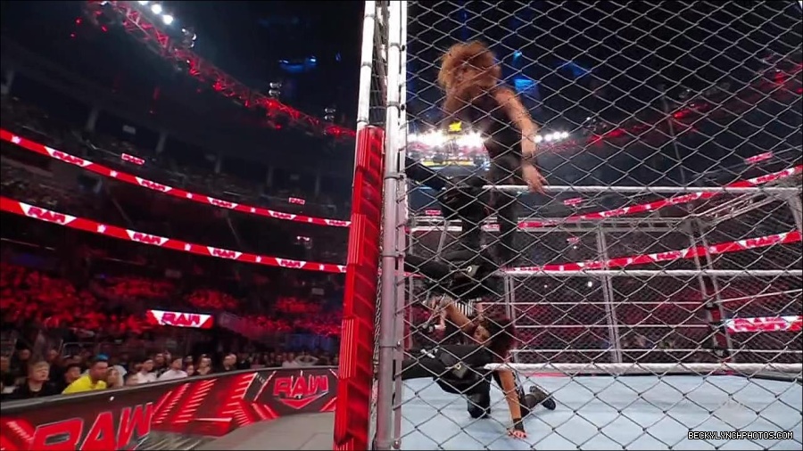 WWE_Monday_Night_RAW_2023_02_06_720p_HDTV_x264-Star_mp4_007583266.jpg