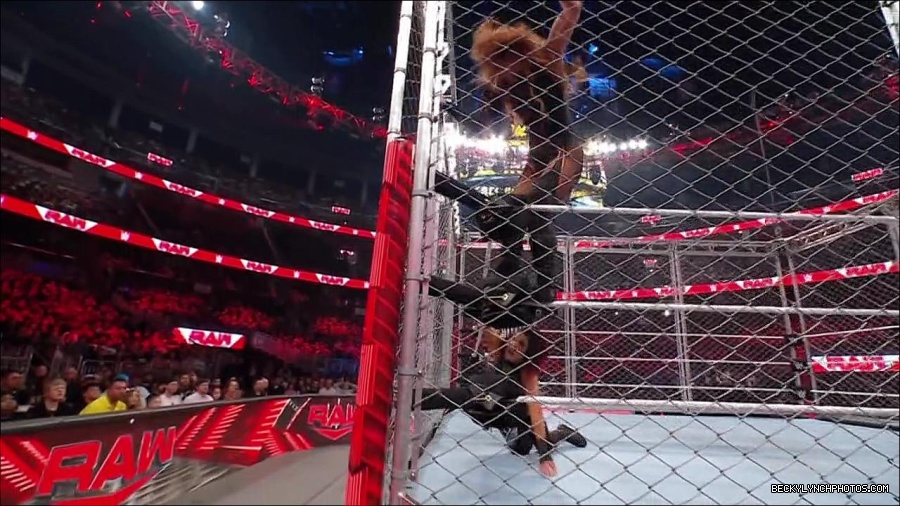 WWE_Monday_Night_RAW_2023_02_06_720p_HDTV_x264-Star_mp4_007583666.jpg