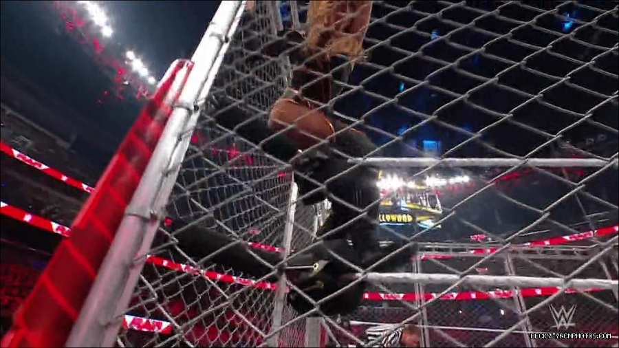 WWE_Monday_Night_RAW_2023_02_06_720p_HDTV_x264-Star_mp4_007588866.jpg