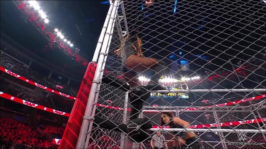 WWE_Monday_Night_RAW_2023_02_06_720p_HDTV_x264-Star_mp4_007592066.jpg