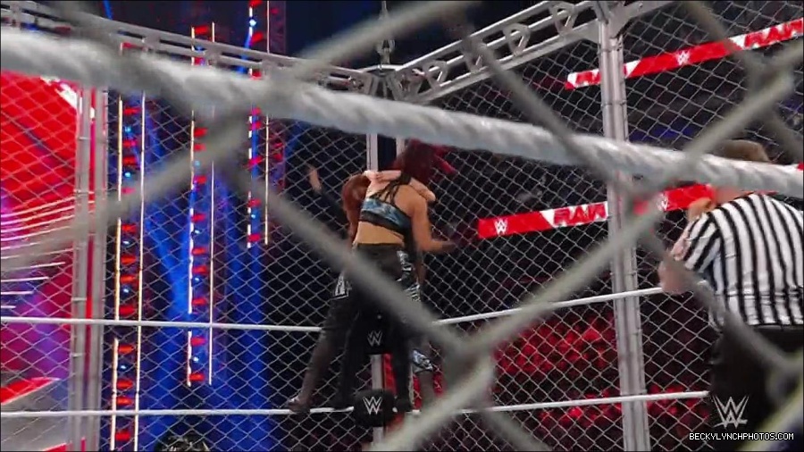 WWE_Monday_Night_RAW_2023_02_06_720p_HDTV_x264-Star_mp4_007595266.jpg