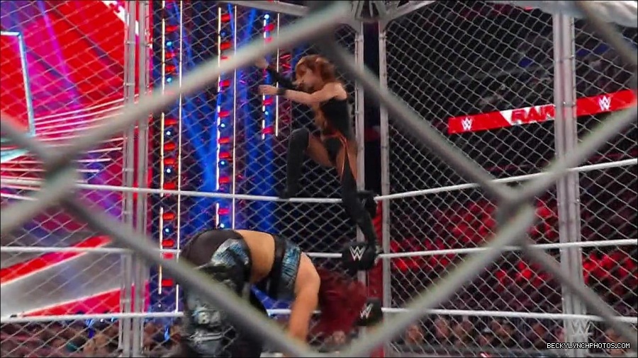 WWE_Monday_Night_RAW_2023_02_06_720p_HDTV_x264-Star_mp4_007600466.jpg