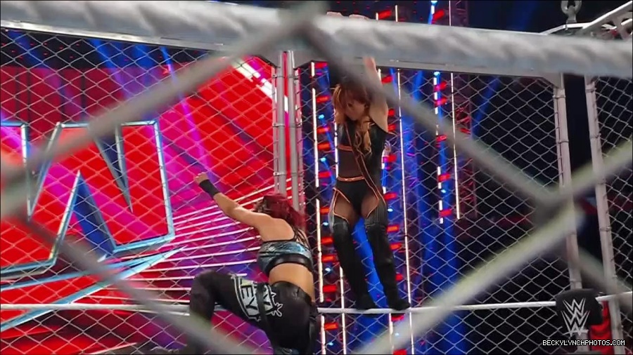 WWE_Monday_Night_RAW_2023_02_06_720p_HDTV_x264-Star_mp4_007606466.jpg