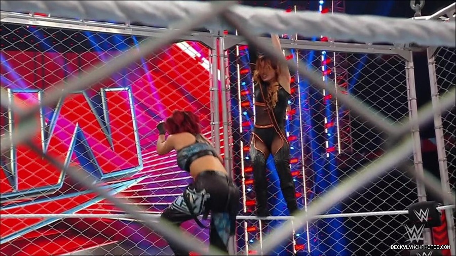 WWE_Monday_Night_RAW_2023_02_06_720p_HDTV_x264-Star_mp4_007607266.jpg