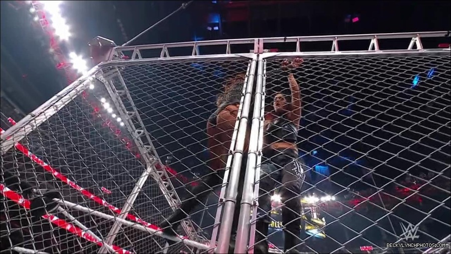 WWE_Monday_Night_RAW_2023_02_06_720p_HDTV_x264-Star_mp4_007612066.jpg