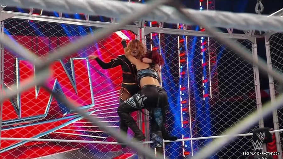 WWE_Monday_Night_RAW_2023_02_06_720p_HDTV_x264-Star_mp4_007614866.jpg