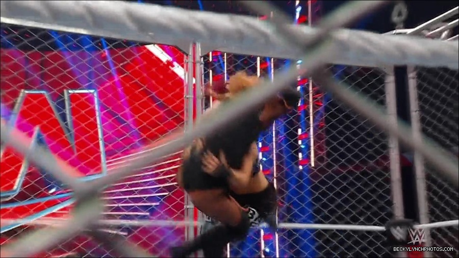 WWE_Monday_Night_RAW_2023_02_06_720p_HDTV_x264-Star_mp4_007620466.jpg