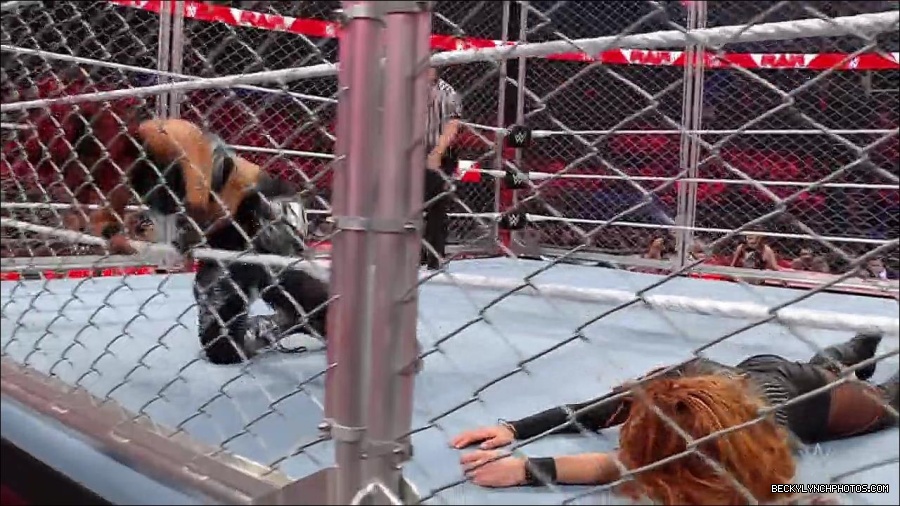 WWE_Monday_Night_RAW_2023_02_06_720p_HDTV_x264-Star_mp4_007649266.jpg