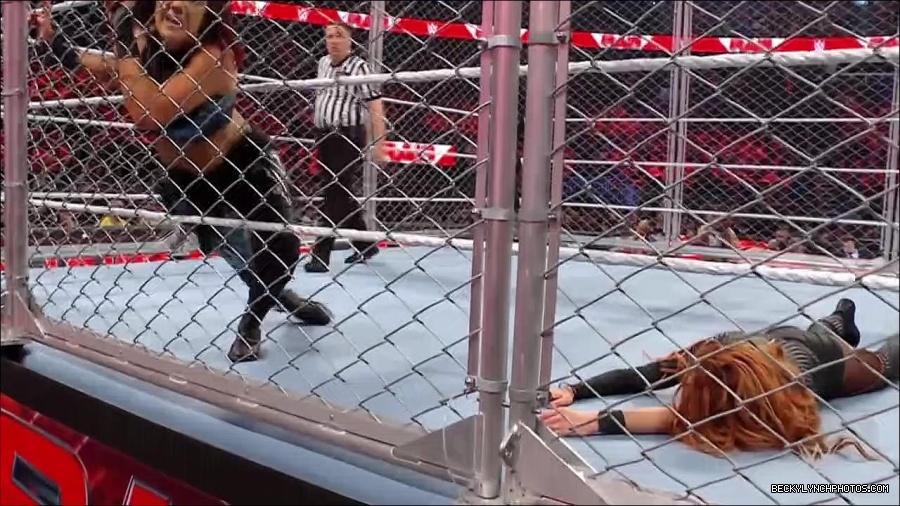 WWE_Monday_Night_RAW_2023_02_06_720p_HDTV_x264-Star_mp4_007650066.jpg