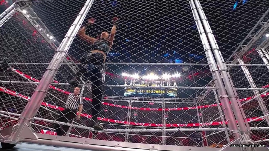 WWE_Monday_Night_RAW_2023_02_06_720p_HDTV_x264-Star_mp4_007653433.jpg