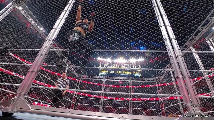 WWE_Monday_Night_RAW_2023_02_06_720p_HDTV_x264-Star_mp4_007653833.jpg