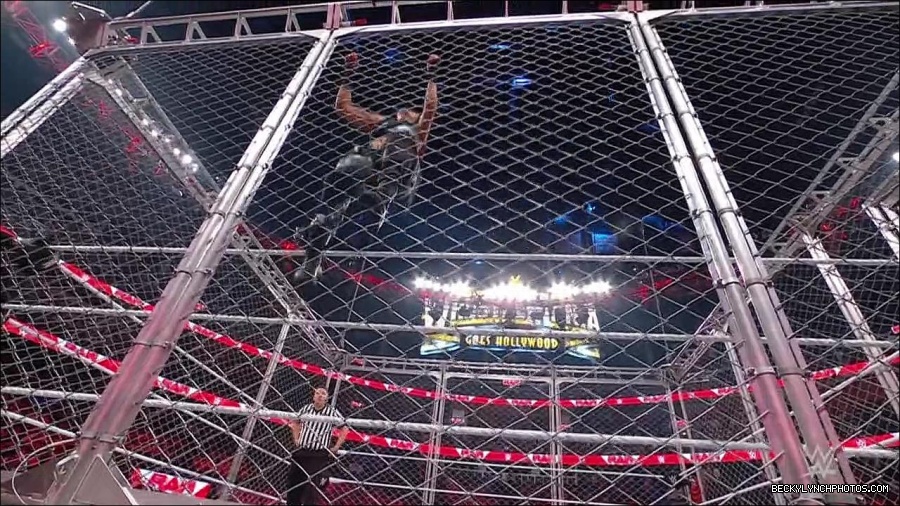 WWE_Monday_Night_RAW_2023_02_06_720p_HDTV_x264-Star_mp4_007655433.jpg