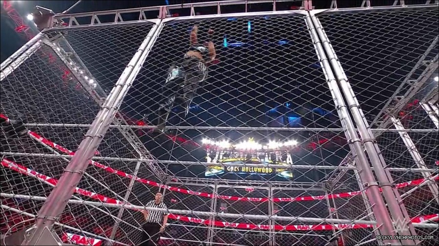 WWE_Monday_Night_RAW_2023_02_06_720p_HDTV_x264-Star_mp4_007655833.jpg