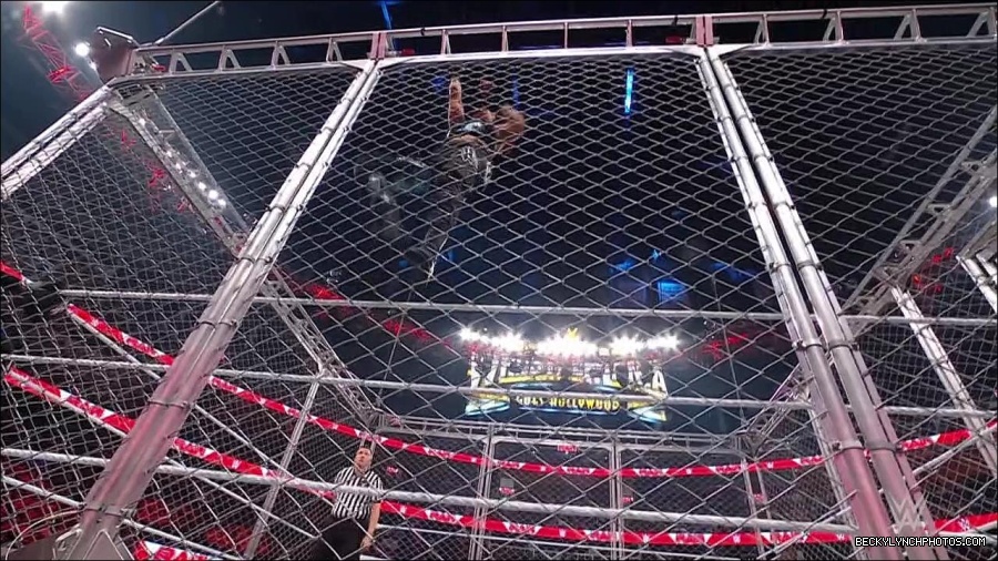 WWE_Monday_Night_RAW_2023_02_06_720p_HDTV_x264-Star_mp4_007656233.jpg