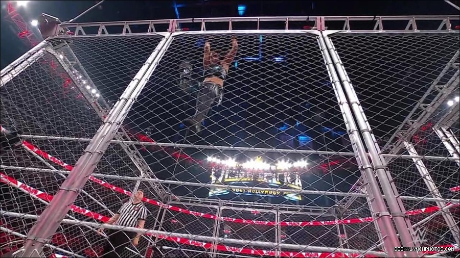 WWE_Monday_Night_RAW_2023_02_06_720p_HDTV_x264-Star_mp4_007657433.jpg