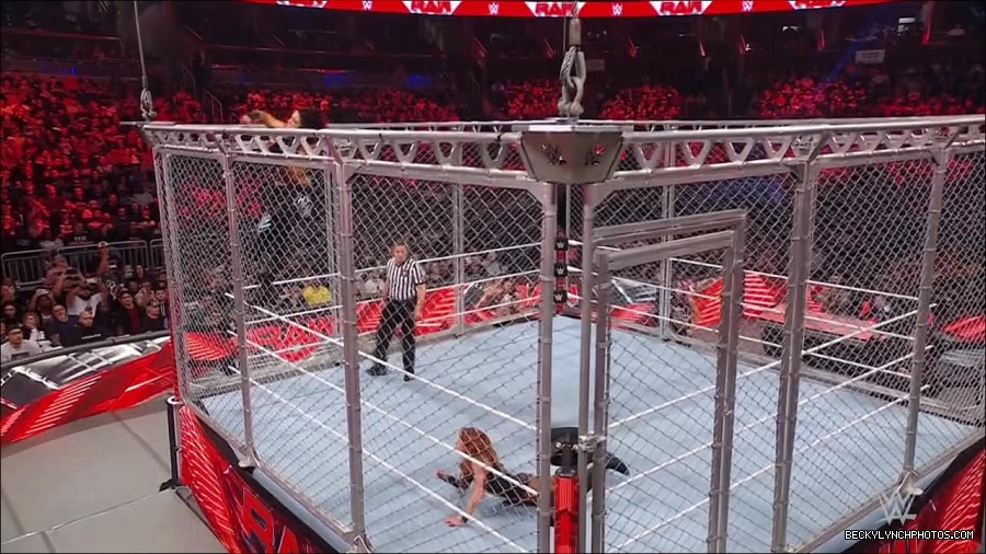WWE_Monday_Night_RAW_2023_02_06_720p_HDTV_x264-Star_mp4_007659033.jpg