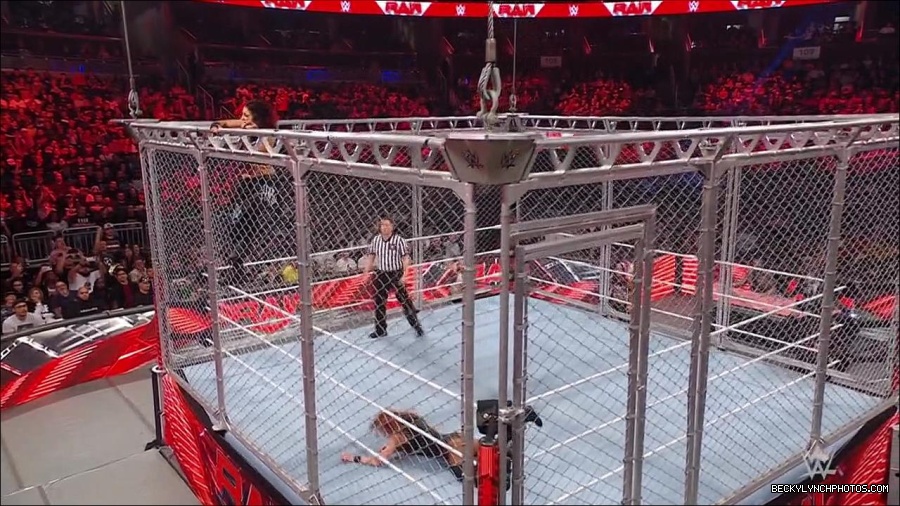 WWE_Monday_Night_RAW_2023_02_06_720p_HDTV_x264-Star_mp4_007659833.jpg