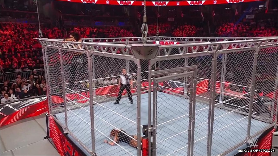 WWE_Monday_Night_RAW_2023_02_06_720p_HDTV_x264-Star_mp4_007660233.jpg