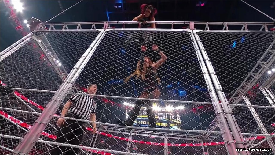 WWE_Monday_Night_RAW_2023_02_06_720p_HDTV_x264-Star_mp4_007665433.jpg