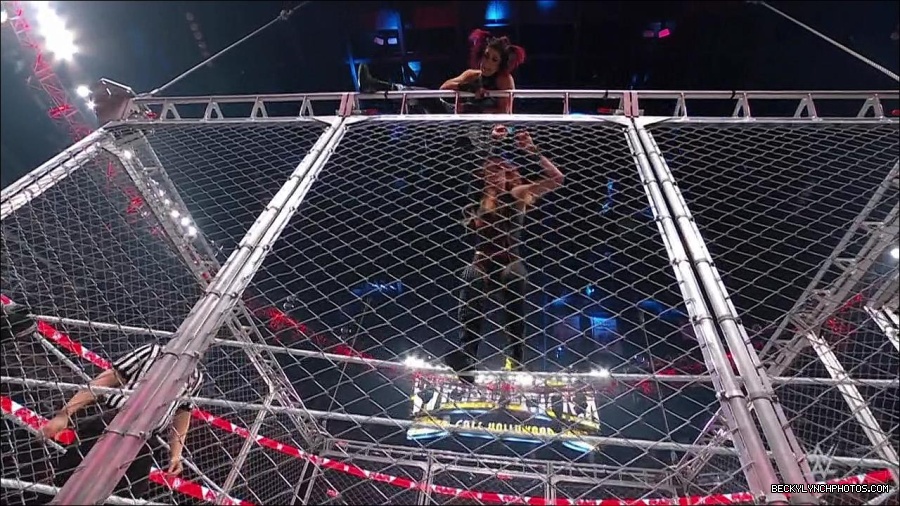 WWE_Monday_Night_RAW_2023_02_06_720p_HDTV_x264-Star_mp4_007667033.jpg