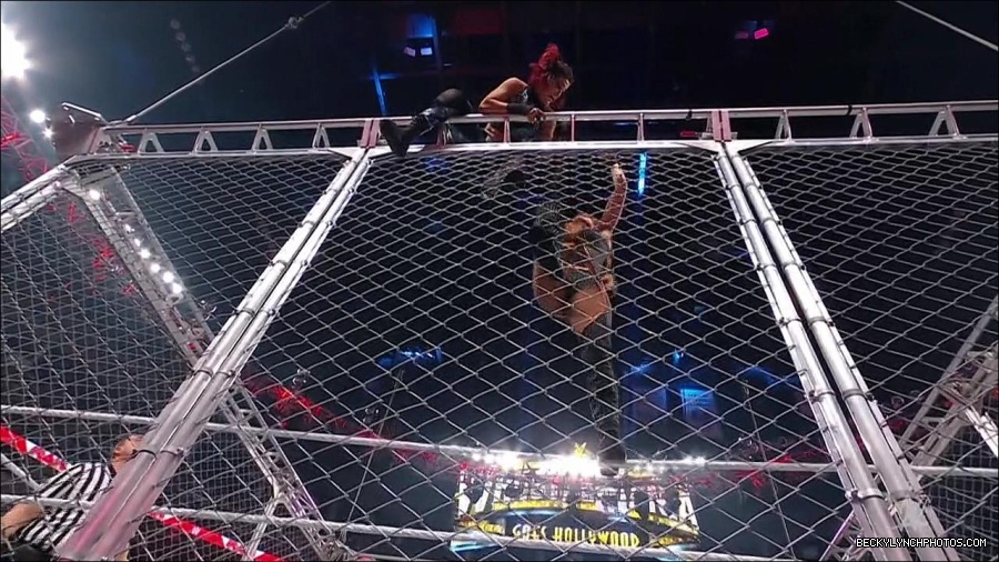 WWE_Monday_Night_RAW_2023_02_06_720p_HDTV_x264-Star_mp4_007668633.jpg