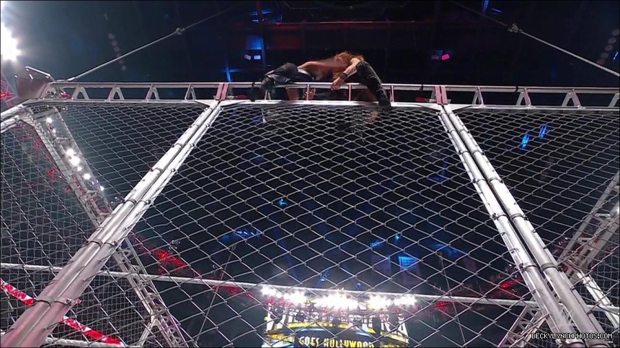 WWE_Monday_Night_RAW_2023_02_06_720p_HDTV_x264-Star_mp4_007677033.jpg