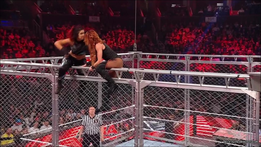 WWE_Monday_Night_RAW_2023_02_06_720p_HDTV_x264-Star_mp4_007679833.jpg