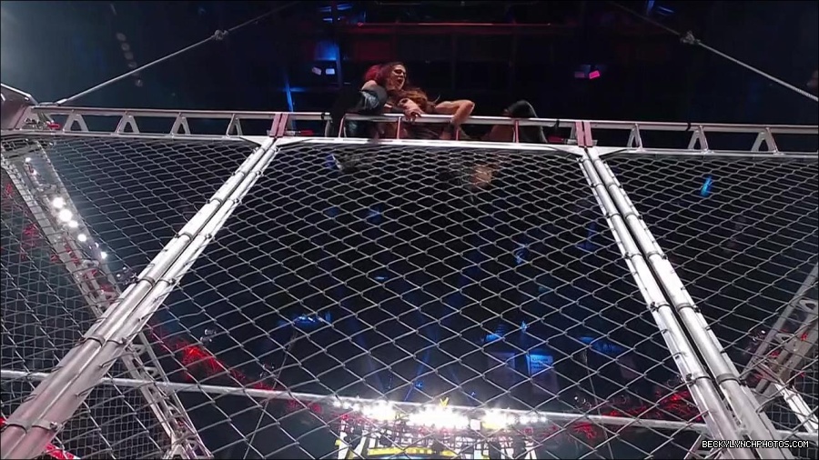 WWE_Monday_Night_RAW_2023_02_06_720p_HDTV_x264-Star_mp4_007682633.jpg