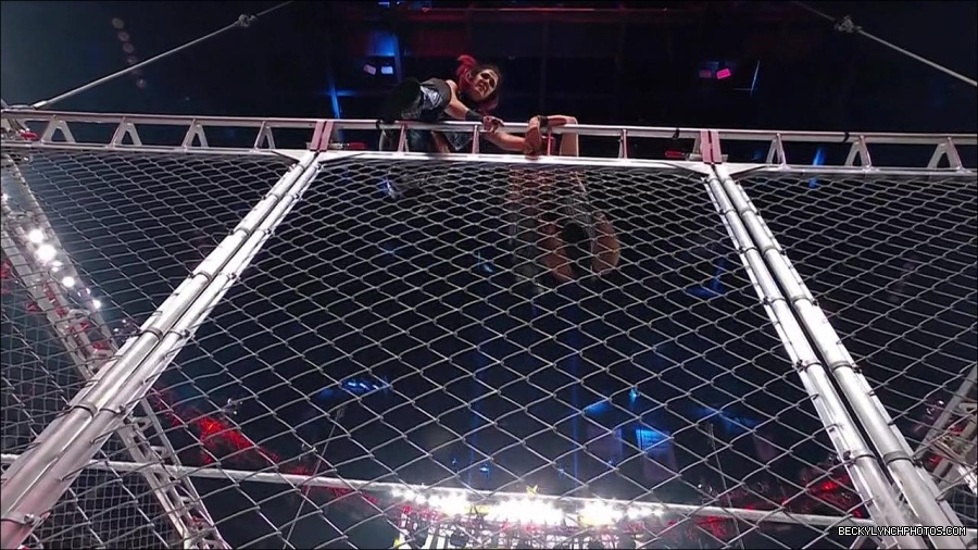 WWE_Monday_Night_RAW_2023_02_06_720p_HDTV_x264-Star_mp4_007684233.jpg
