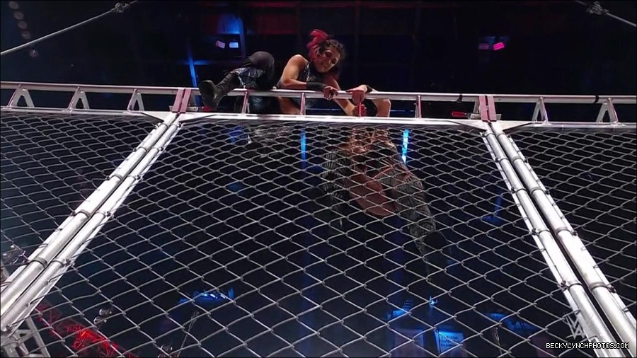 WWE_Monday_Night_RAW_2023_02_06_720p_HDTV_x264-Star_mp4_007686233.jpg