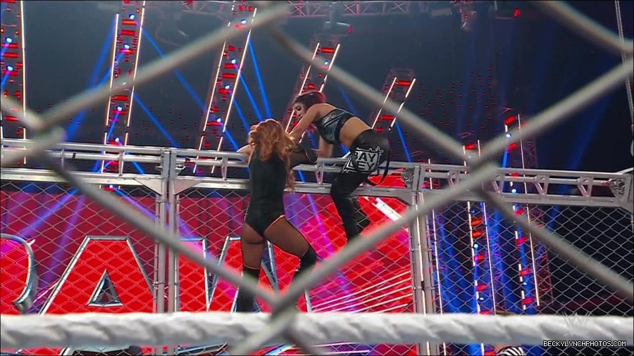 WWE_Monday_Night_RAW_2023_02_06_720p_HDTV_x264-Star_mp4_007687833.jpg