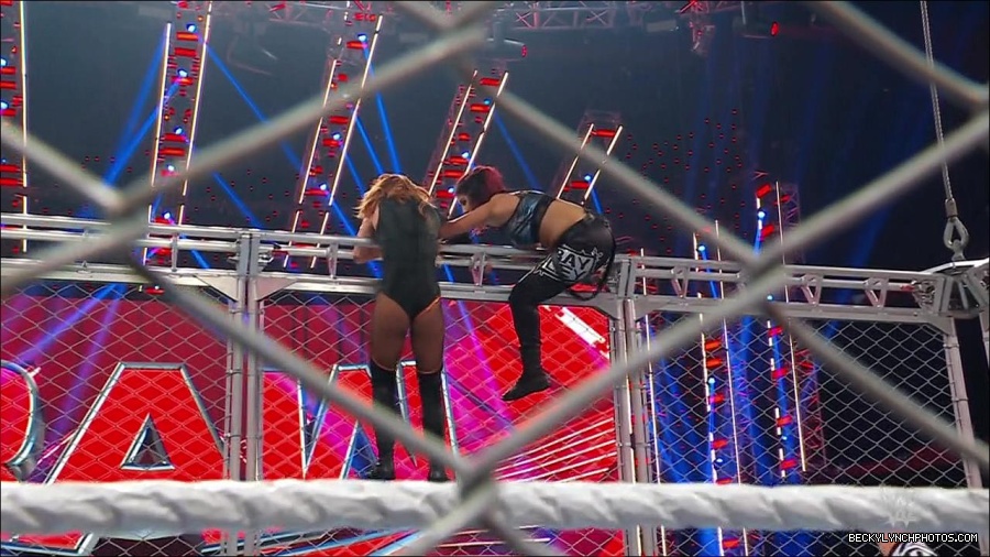 WWE_Monday_Night_RAW_2023_02_06_720p_HDTV_x264-Star_mp4_007689433.jpg