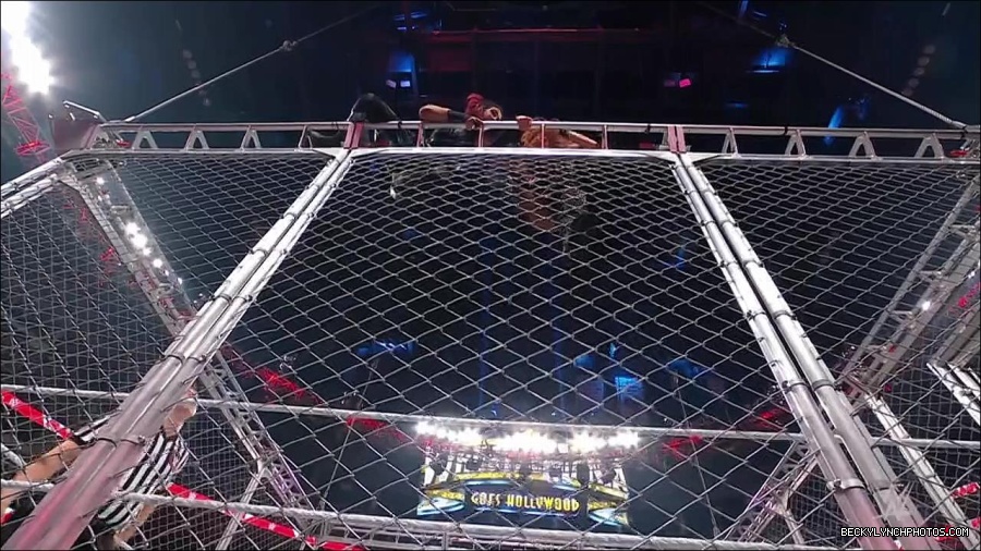 WWE_Monday_Night_RAW_2023_02_06_720p_HDTV_x264-Star_mp4_007689833.jpg