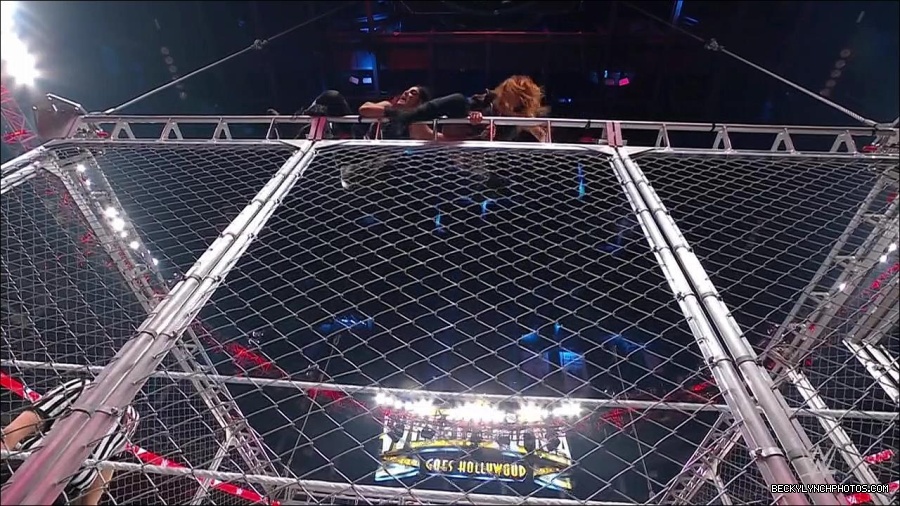 WWE_Monday_Night_RAW_2023_02_06_720p_HDTV_x264-Star_mp4_007693033.jpg