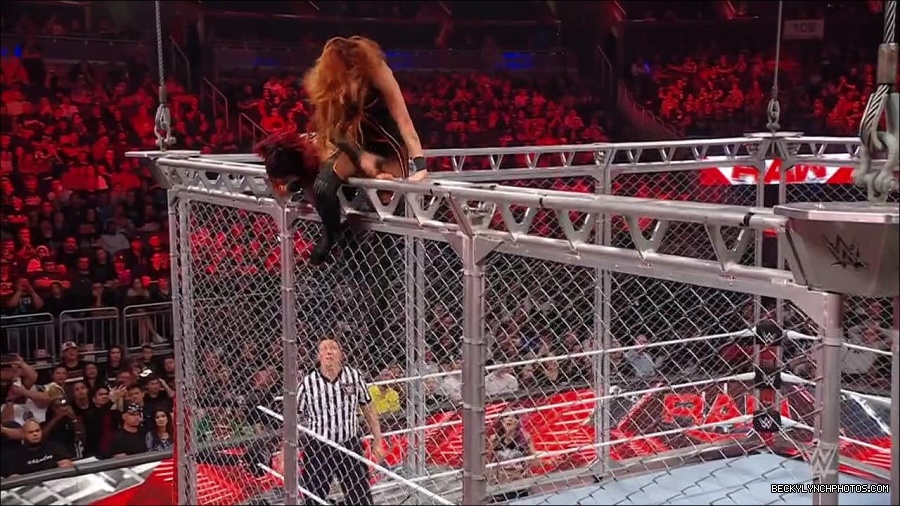 WWE_Monday_Night_RAW_2023_02_06_720p_HDTV_x264-Star_mp4_007694633.jpg