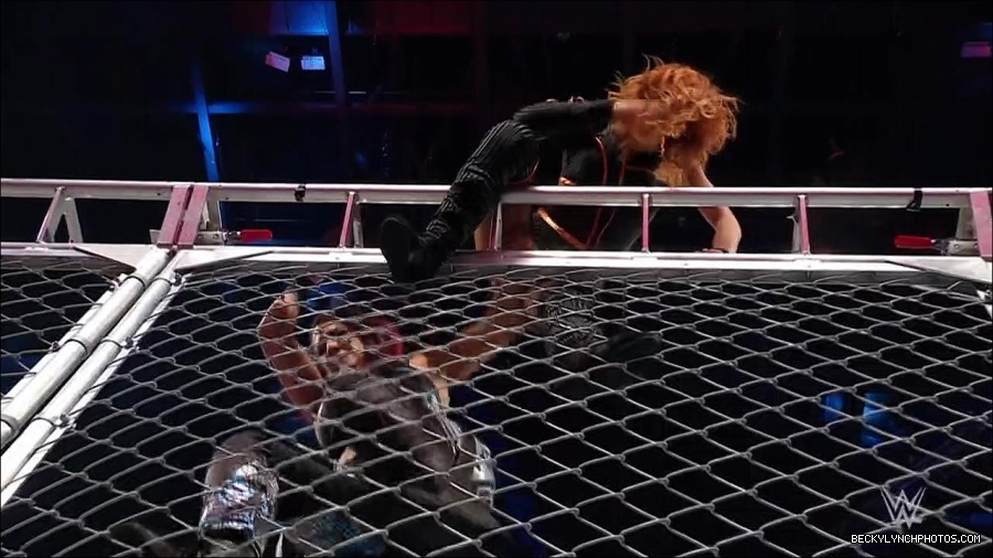 WWE_Monday_Night_RAW_2023_02_06_720p_HDTV_x264-Star_mp4_007701033.jpg