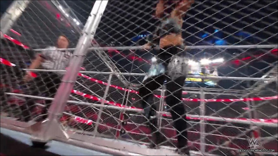 WWE_Monday_Night_RAW_2023_02_06_720p_HDTV_x264-Star_mp4_007702233.jpg