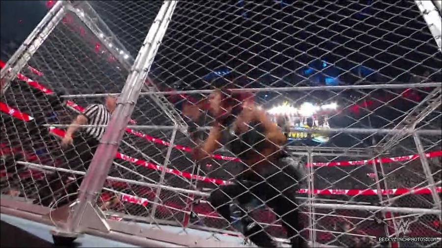 WWE_Monday_Night_RAW_2023_02_06_720p_HDTV_x264-Star_mp4_007702633.jpg