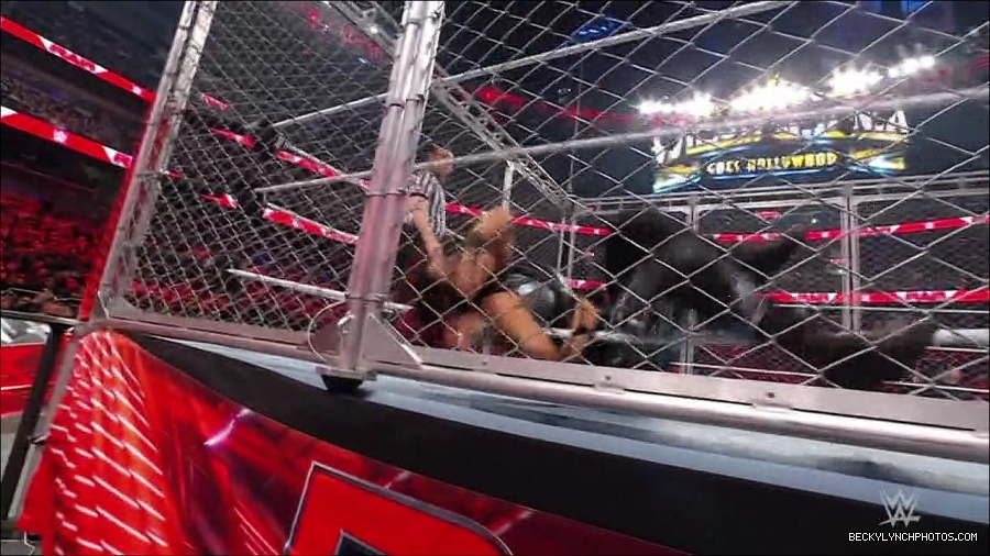 WWE_Monday_Night_RAW_2023_02_06_720p_HDTV_x264-Star_mp4_007703433.jpg