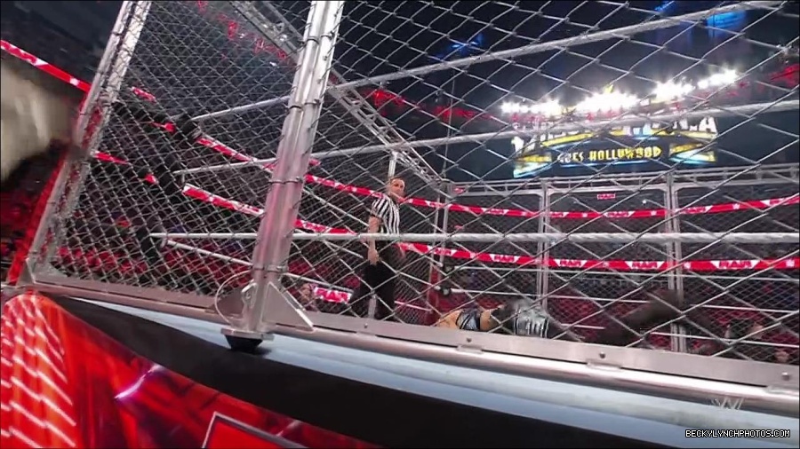 WWE_Monday_Night_RAW_2023_02_06_720p_HDTV_x264-Star_mp4_007704233.jpg
